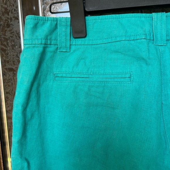 New York & Company Green Bermuda Shorts - Picture 5 of 11